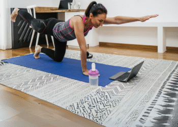 Vežbe bez opreme kod kuće – fitnes za početnike